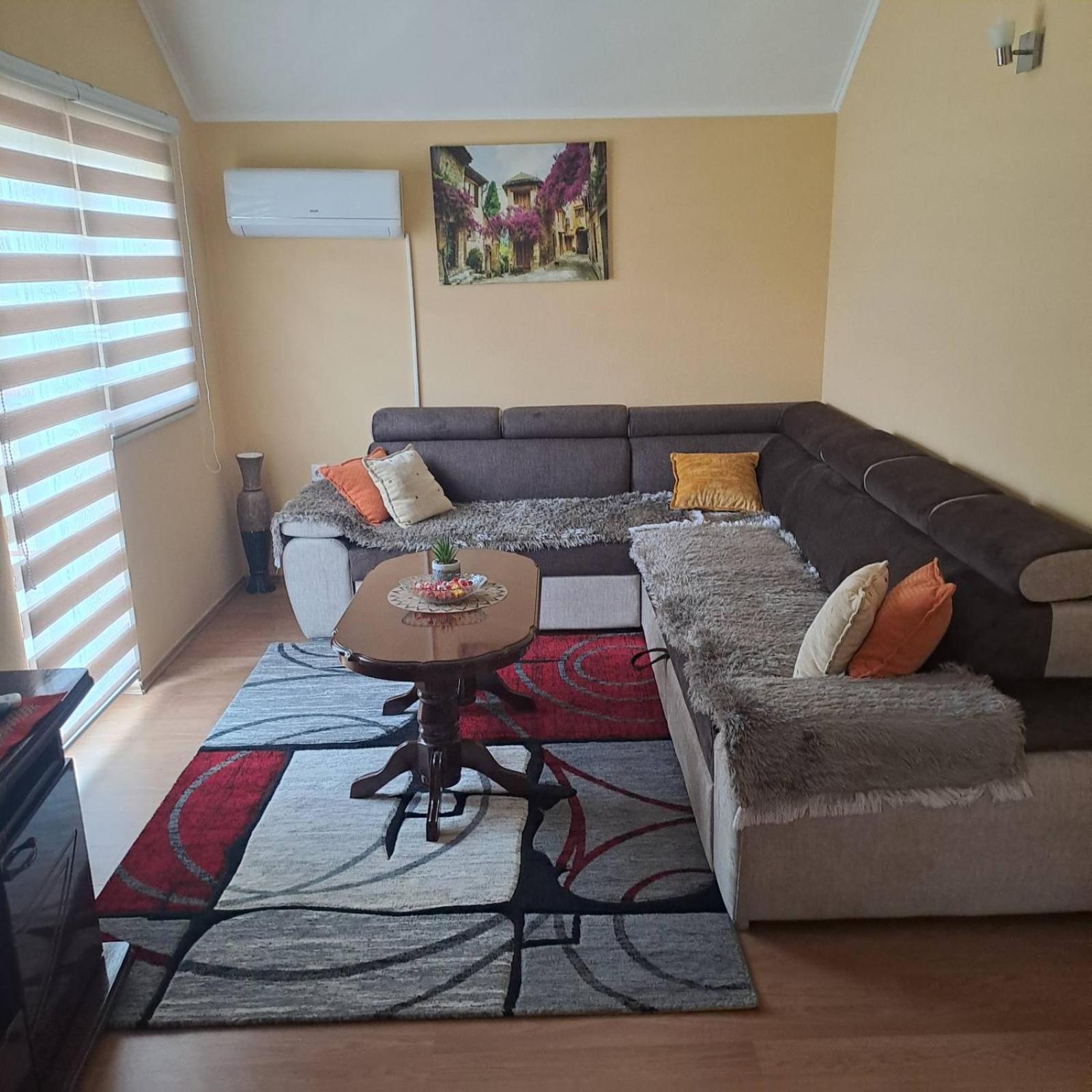 פלוזינה Apartment Osmajic מראה חיצוני תמונה